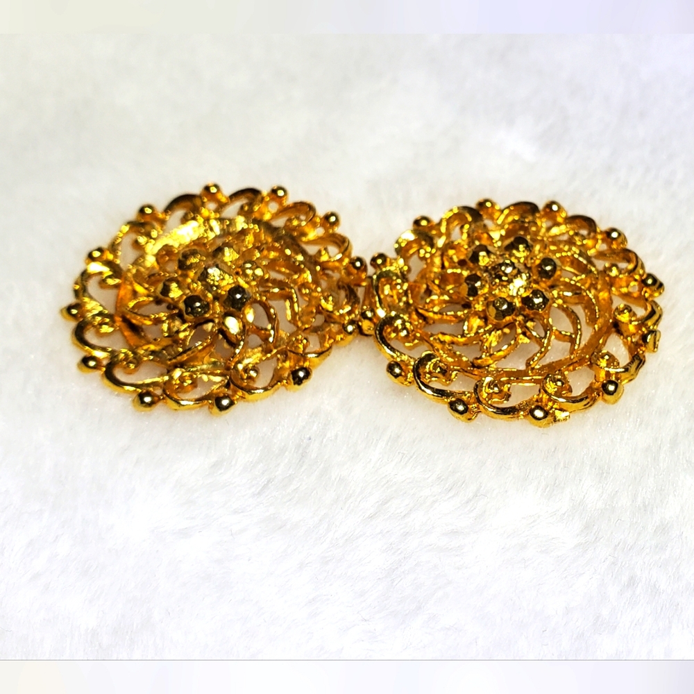 Vtg. Sweater Button Clasp by SLICE